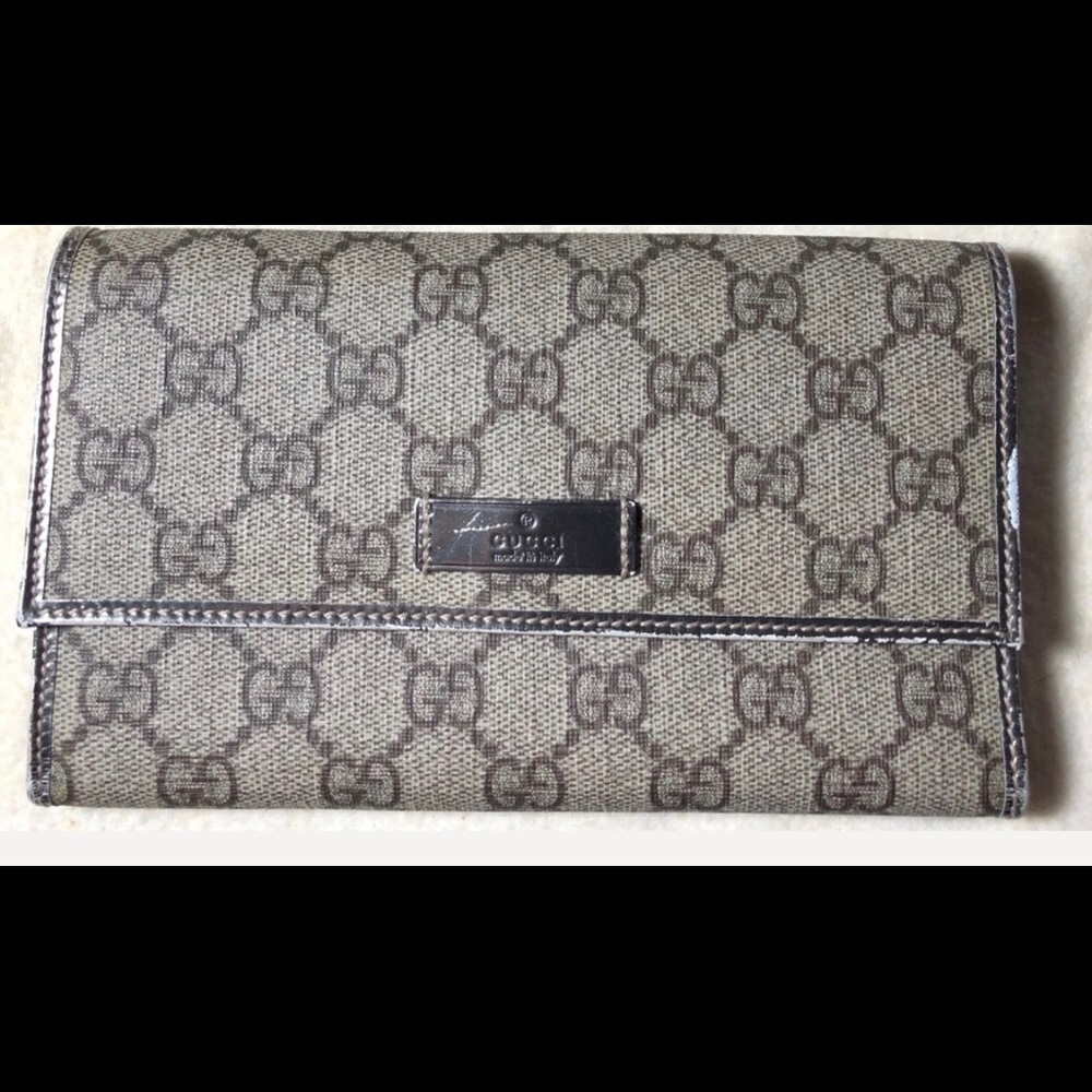 Authentic Rare Gucci Wallet